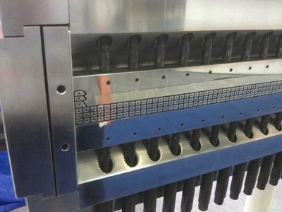 【供應(yīng)PC中空結(jié)構(gòu)板模具/PC多層結(jié)構(gòu)板模具】?jī)r(jià)格,廠家,圖片,其他塑料機(jī)械,上海杰偉機(jī)械制造-